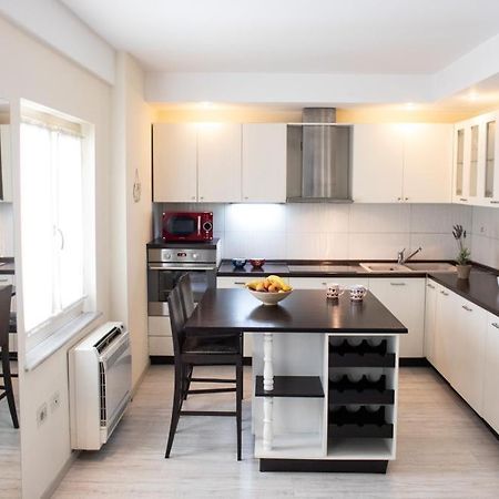 Down Town Tirana Apartment Center Екстер'єр фото